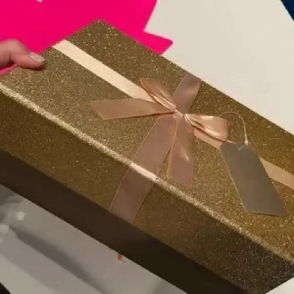 Decorative Gift Box / Keepsake Box (Gold) (gift‎ wrap)